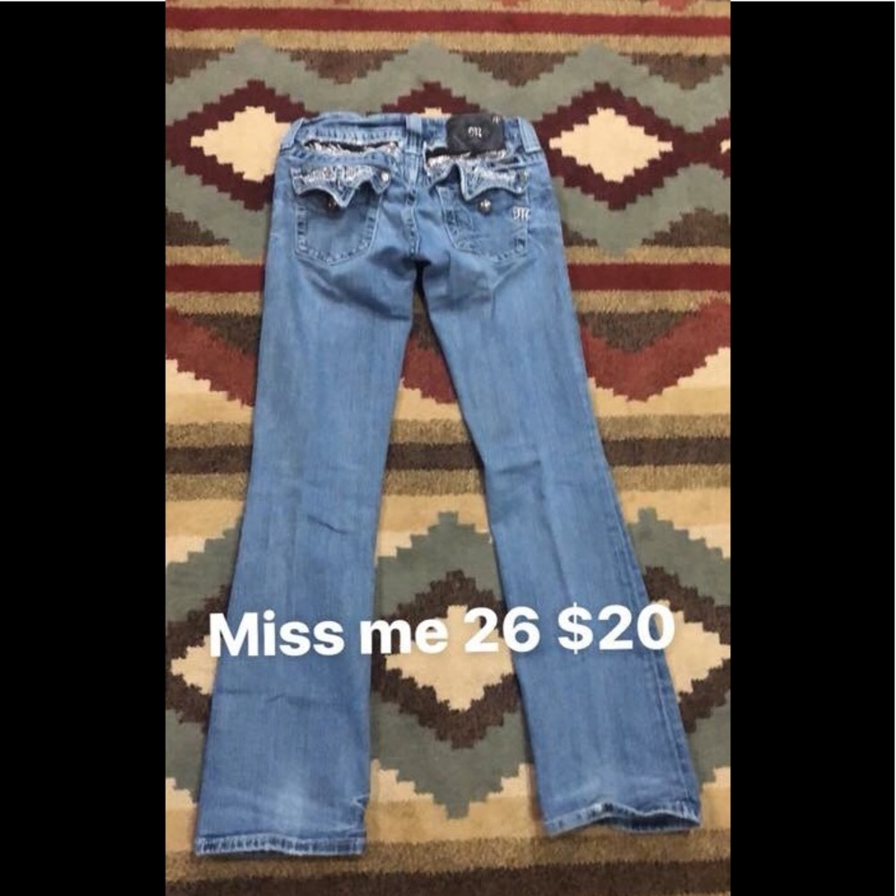 Miss me sz 26 x 32